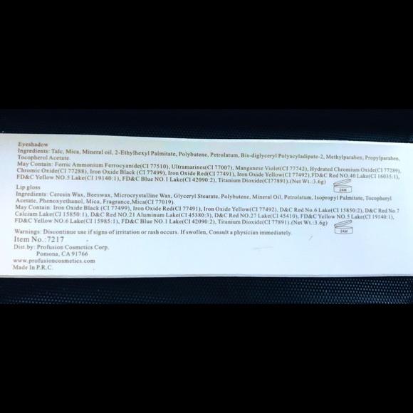 2 Spotlight Eyeshadows & Lipgloss Set NWT - Picture 6 of 13